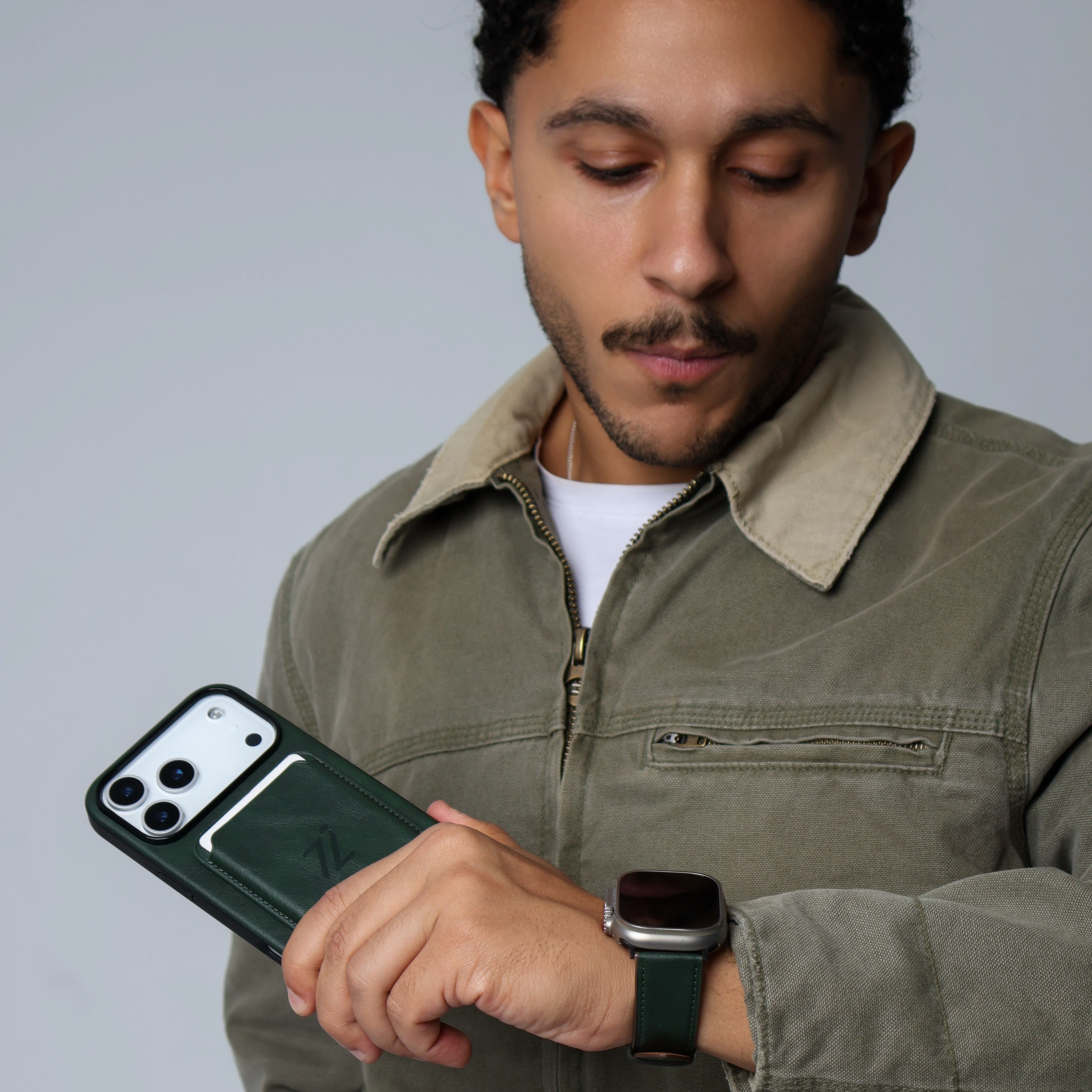 Olive - IZONE Magsafe Case + Apple Watch Strap