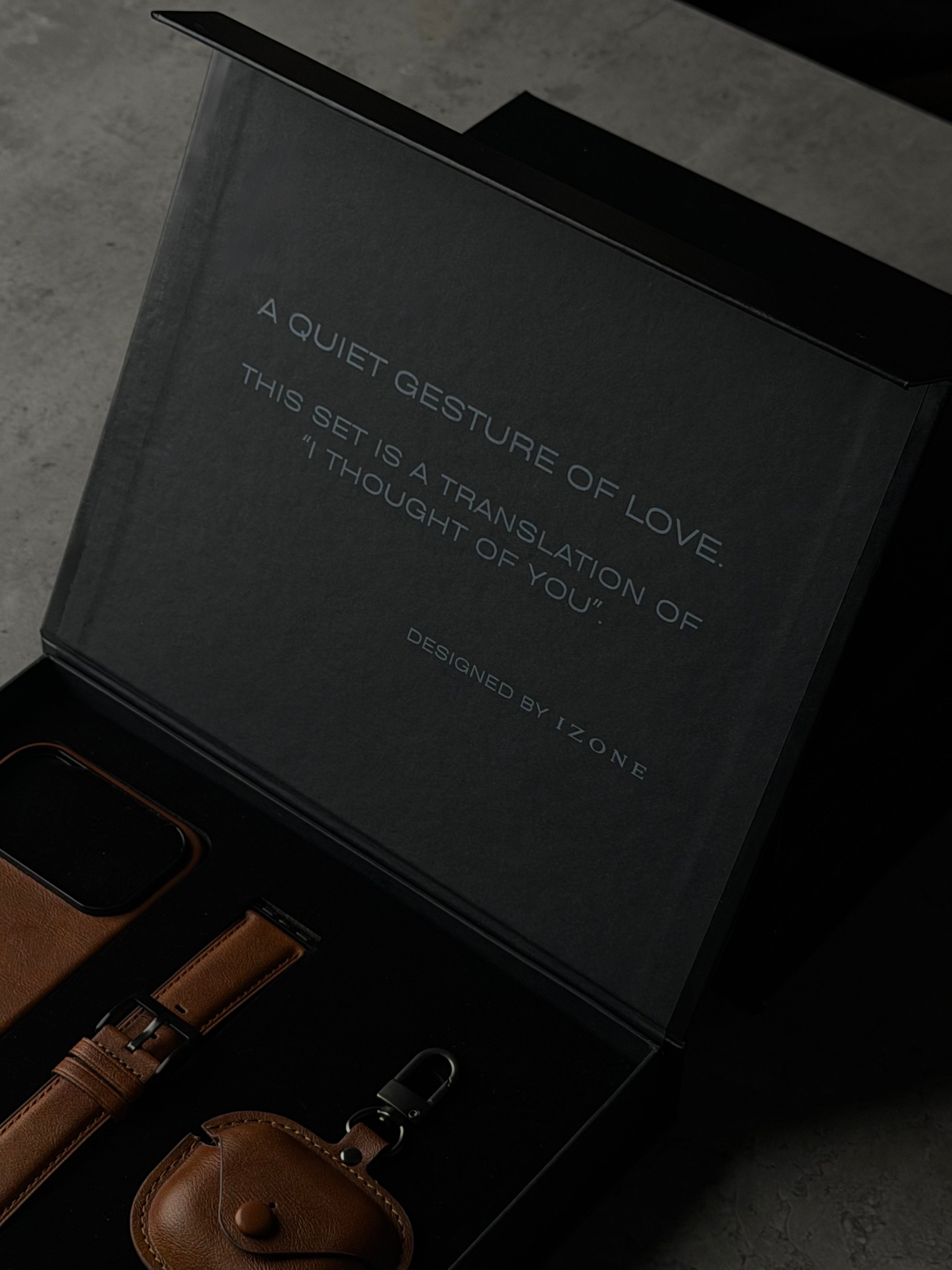 GIFT PACKAGE - IZONE Full Leather Set - JET BLACK